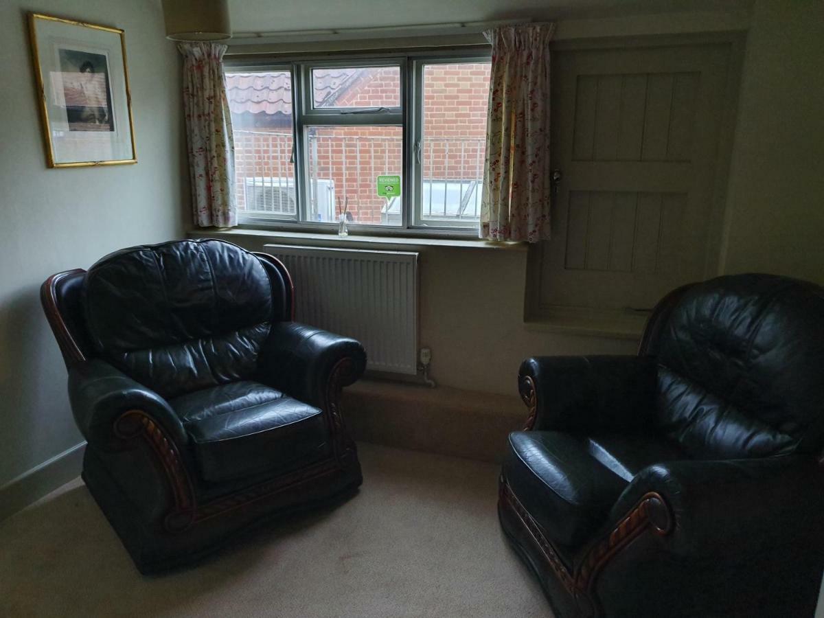 Chimes Bed And Breakfast Reepham  Bagian luar foto